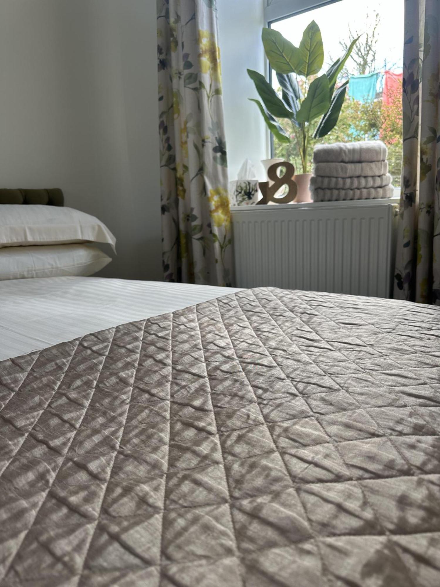 Cozy Coastal Lodge In Hayle Esterno foto