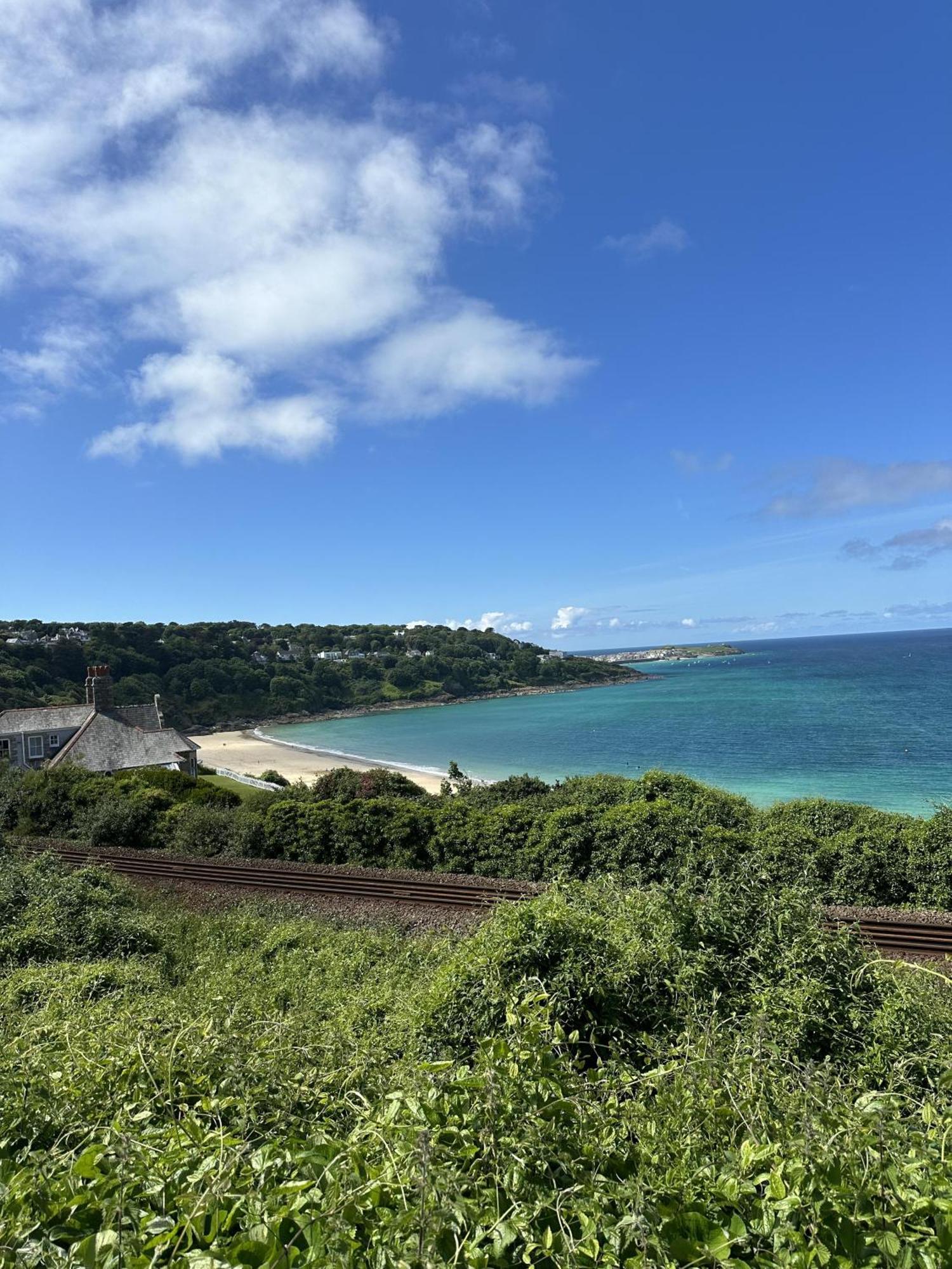 Cozy Coastal Lodge In Hayle Esterno foto